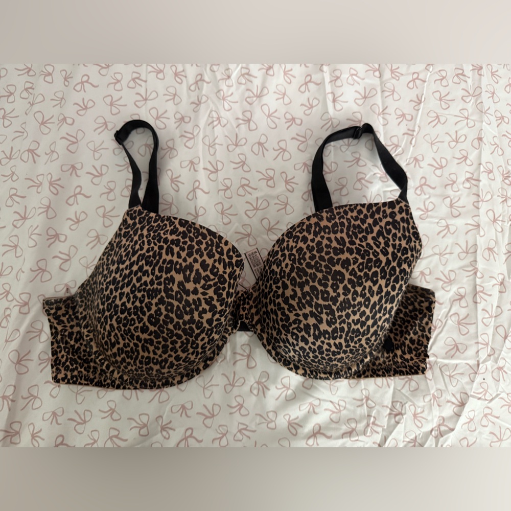 Victoria’s Secret Leopard Print Women's Bra